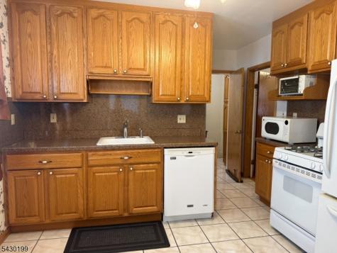 72 Baldwin Place Bloomfield NJ 07003