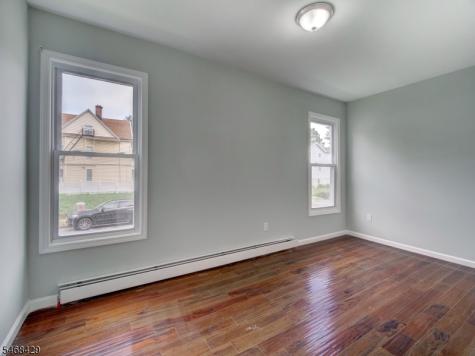 37 William Street East Orange NJ 07017