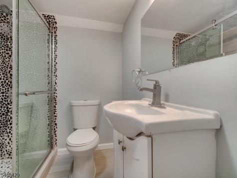 37 William Street East Orange NJ 07017