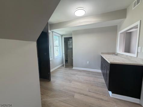 37 Mapes Avenue Newark NJ 07112