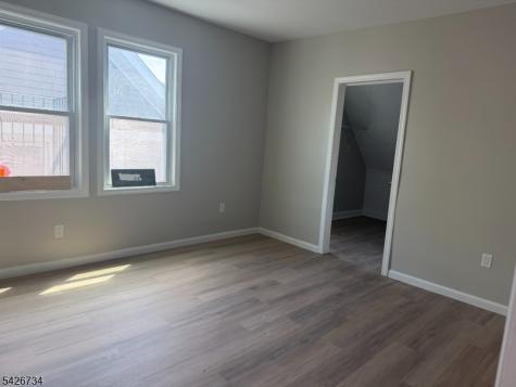 37 Mapes Avenue Newark NJ 07112