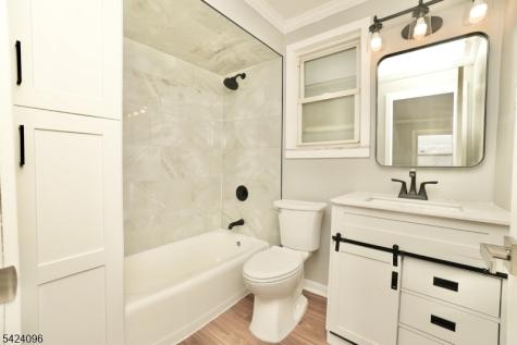 111 Willow Street Bloomfield NJ 07003