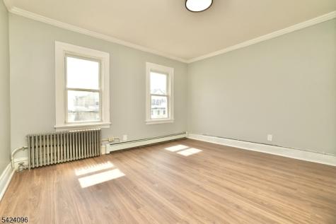 111 Willow Street Bloomfield NJ 07003