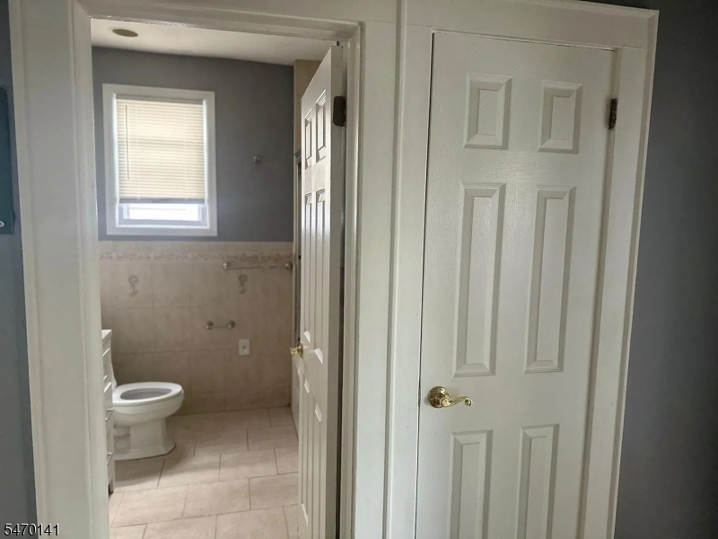 31 Cleveland Avenue Newark NJ 07106