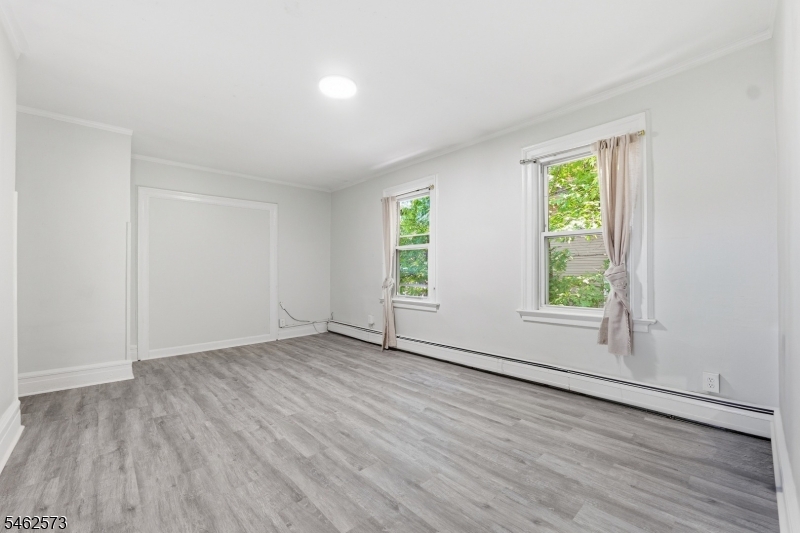 165 Centre Street Nutley NJ 07110