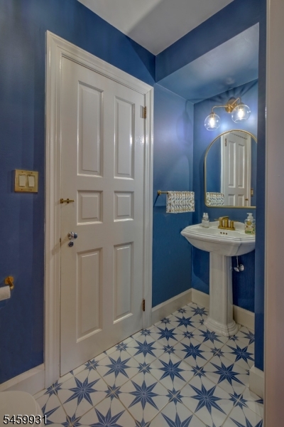 48 Harbourton Woodsville Road Hopewell NJ 08534