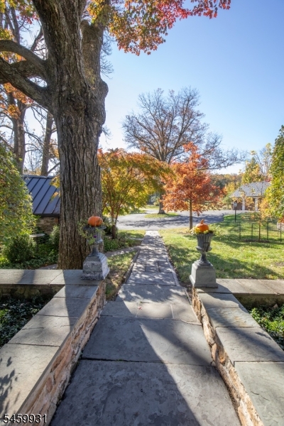 48 Harbourton Woodsville Road Hopewell NJ 08534