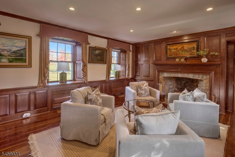 48 Harbourton Woodsville Road Hopewell NJ 08534