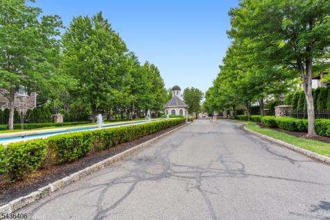 28 Devonshire Drive Clifton NJ 07013