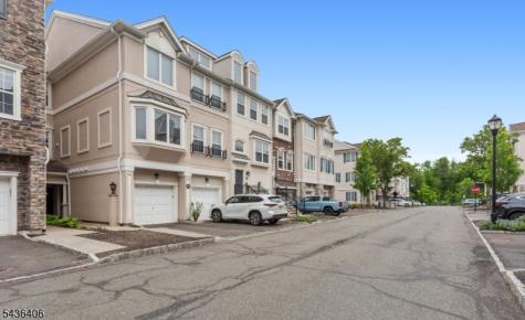 28 Devonshire Drive Clifton NJ 07013