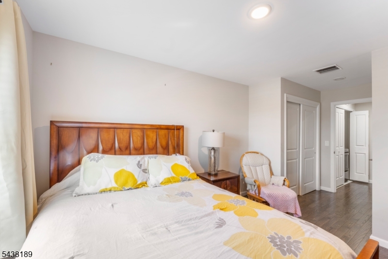 78 Valerie Drive Manville NJ 08835