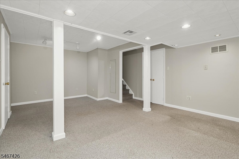 1802 Scarlett Drive Washington NJ 07840