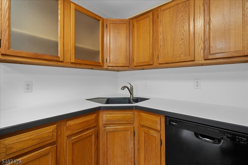 1802 Scarlett Drive Washington NJ 07840