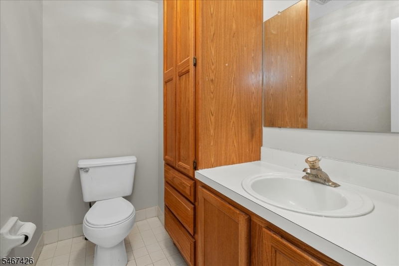 1802 Scarlett Drive Washington NJ 07840