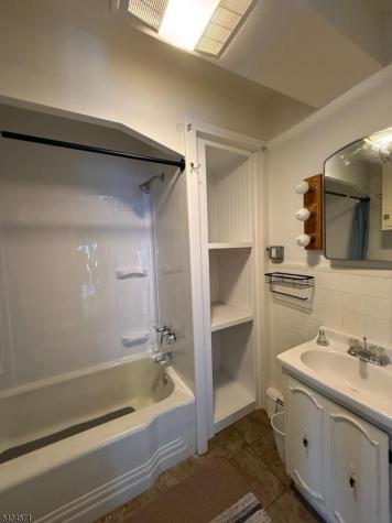 16 Carpenter Street Milford NJ 08848