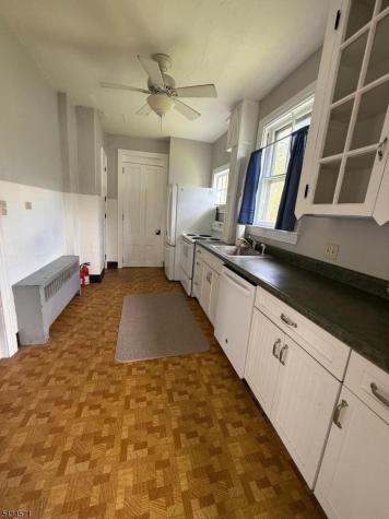 16 Carpenter Street Milford NJ 08848