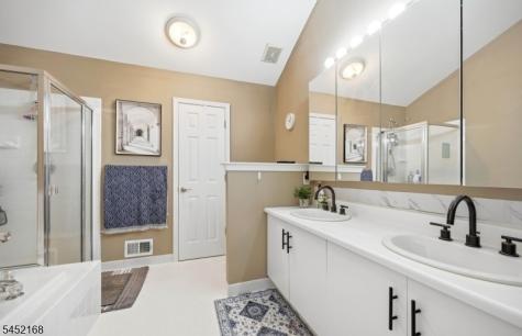 18 Clark Court Bernards NJ 07920