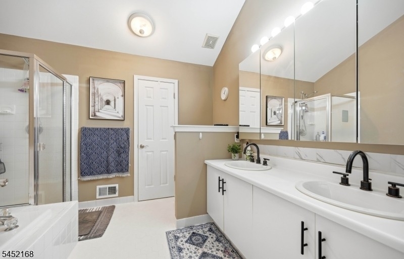 18 Clark Court Bernards NJ 07920
