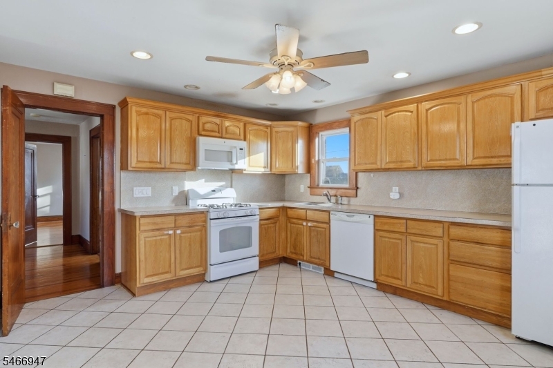 530 Broad Street Carlstadt NJ 07072