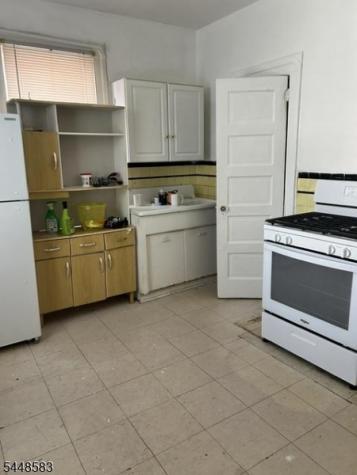 376 E 21st Street Paterson NJ 07513
