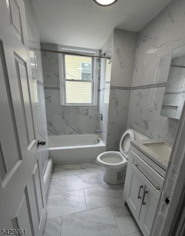 23 9TH Avenue East Orange NJ 07018