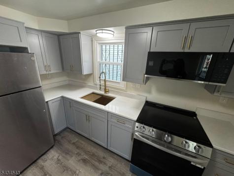 117 16TH Avenue Newark NJ 07103