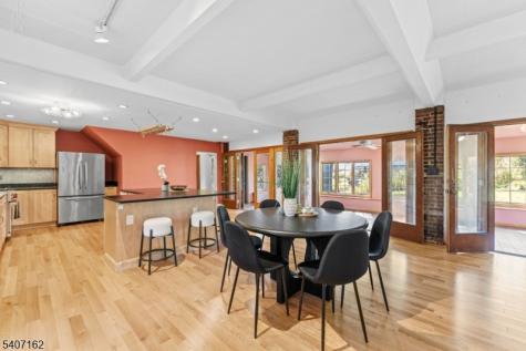 16 Lynn Drive Clifton NJ 07013