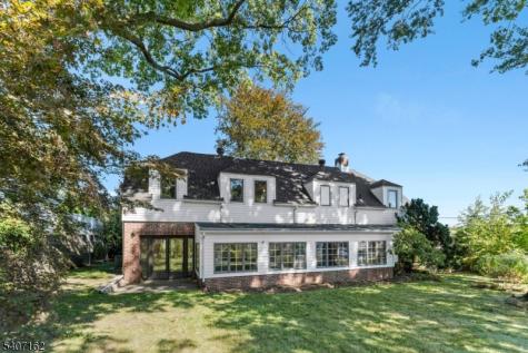16 Lynn Drive Clifton NJ 07013