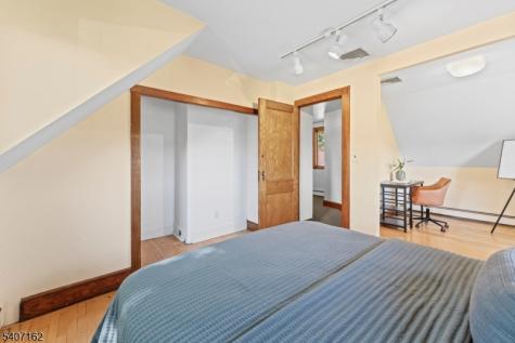 16 Lynn Drive Clifton NJ 07013