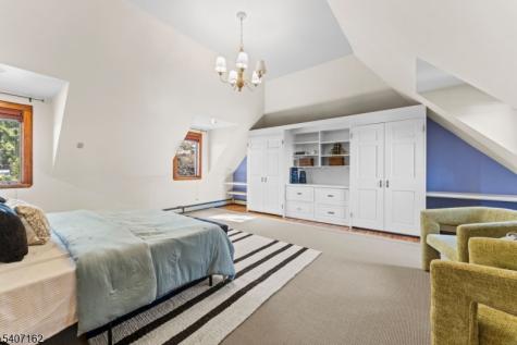 16 Lynn Drive Clifton NJ 07013