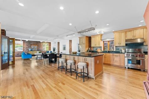 16 Lynn Drive Clifton NJ 07013