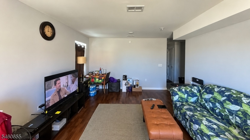 54 Elliott Street Newark NJ 07104
