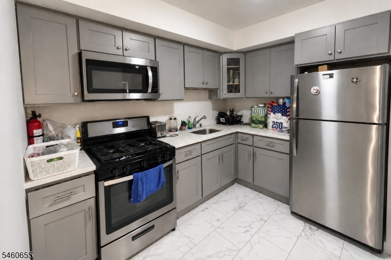 54 Elliott Street Newark NJ 07104
