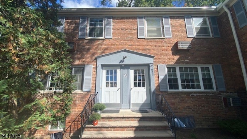28 Wedgewood Drive Verona NJ 07044