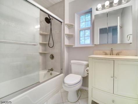 28 Wedgewood Drive Verona NJ 07044