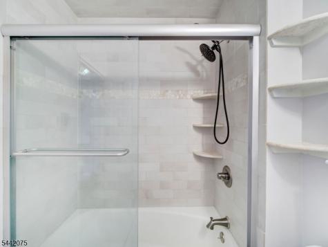28 Wedgewood Drive Verona NJ 07044
