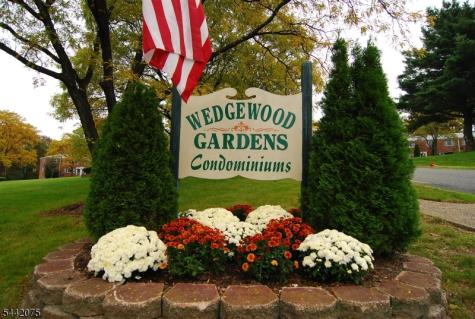 28 Wedgewood Drive Verona NJ 07044