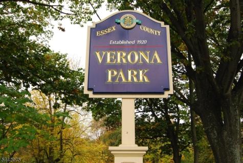 28 Wedgewood Drive Verona NJ 07044