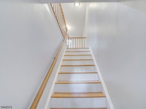 28 Wedgewood Drive Verona NJ 07044