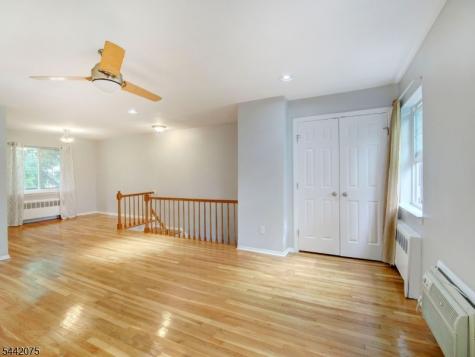 28 Wedgewood Drive Verona NJ 07044