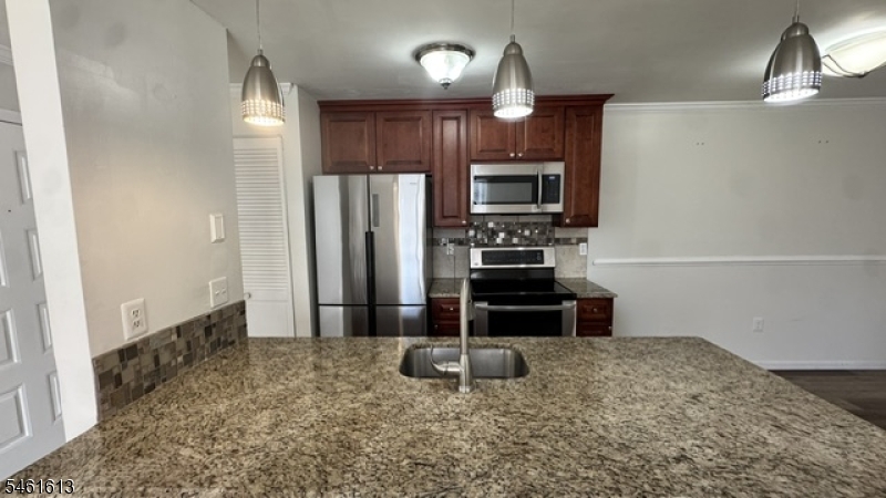 52 Norwich Place Franklin NJ 08873