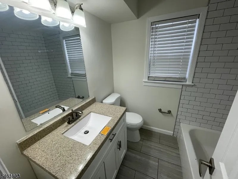 523 Columbia Avenue Hillside NJ 07205