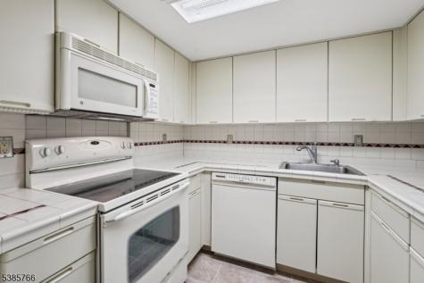 38 Moonachie Road Hackensack NJ 07601
