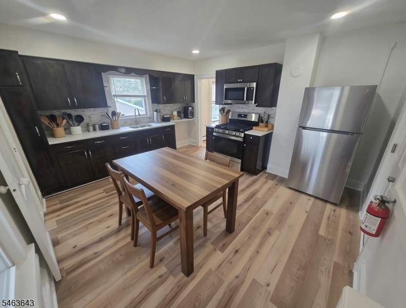 10 N 6th Avenue Manville NJ 08835
