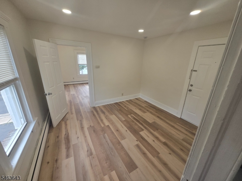 10 N 6th Avenue Manville NJ 08835