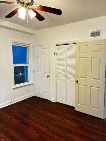 73 Wolcott Terrace Newark NJ 07112