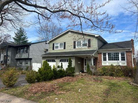 448 W 4th Avenue Roselle NJ 07203
