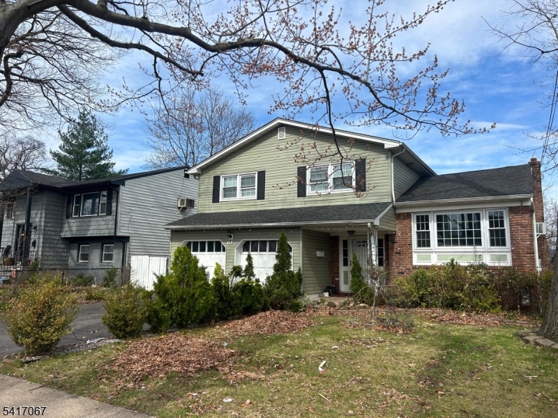 448 W 4th Avenue Roselle NJ 07203