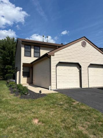 131 Locust Court Raritan NJ 08822
