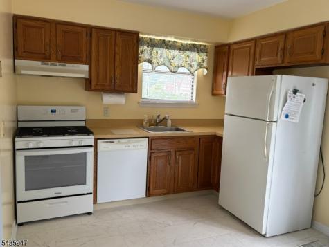 131 Locust Court Raritan NJ 08822